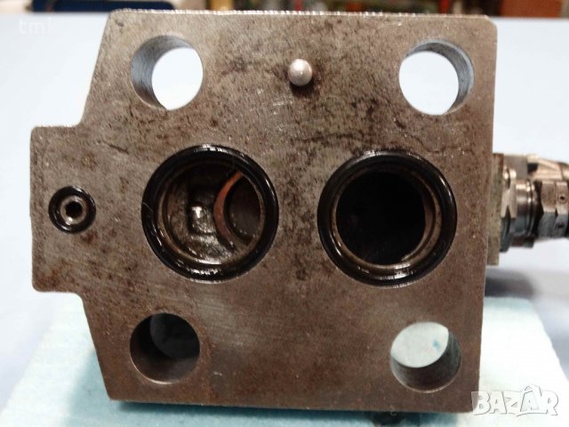 Хидравличен блок с клапан Rexroth, снимка 7 - Резервни части за машини - 30592976