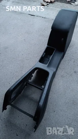 • Продавам подлакътник за голф 5 кожен и нормален (черен, сив и бежов) с къпхолдер, снимка 4 - Части - 49032690