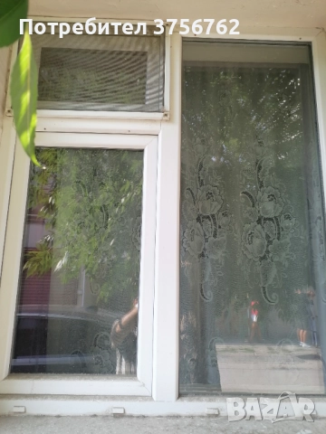 Продавам 3 броя много запазена PVC дограма , снимка 3 - Дограми - 52552890