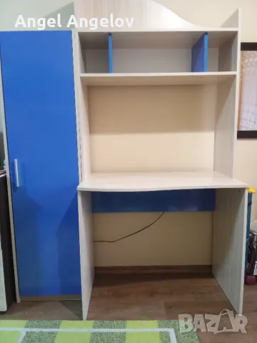 Детски секциия с бюро и гардероб., снимка 4 - Мебели за детската стая - 49962464