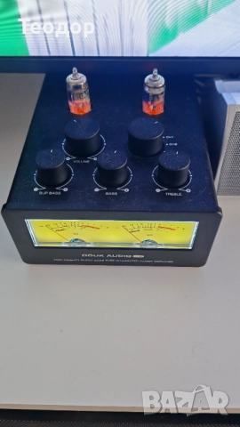 Продавам хибриден усилвател