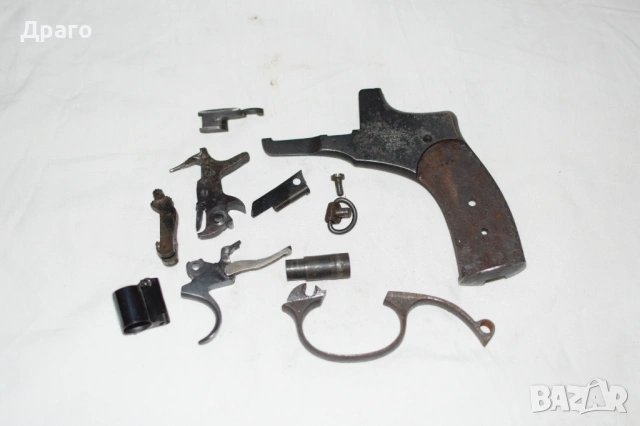Лот части за белгийски револвер Наган Nagant М1895