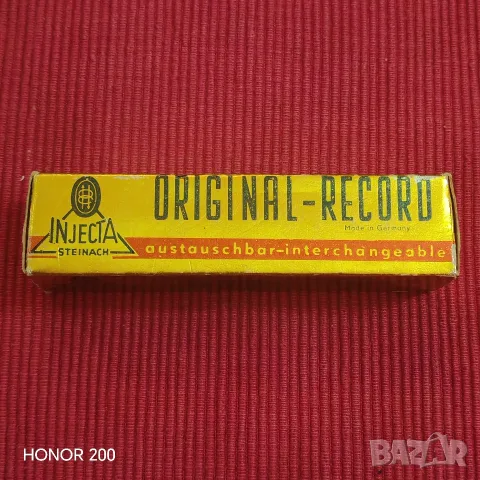 Стара стъклена спринцовка INJECTA RECORD 10 ml. 