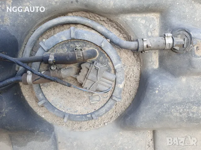 Резервоар за Мерцедес Вито 638, Mercedes Benz Vito W638, 638 471 0801F, 6384710801F, снимка 4 - Части - 48562212