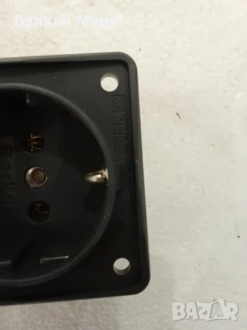 Вграден контакт за кемпер каравана лодка Berker Integro Flow 16A 250V, снимка 6 - Аксесоари и консумативи - 56164811