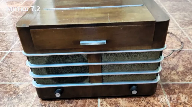 Cтаро радио saba 442 wlk, снимка 6 - Антикварни и старинни предмети - 47953551