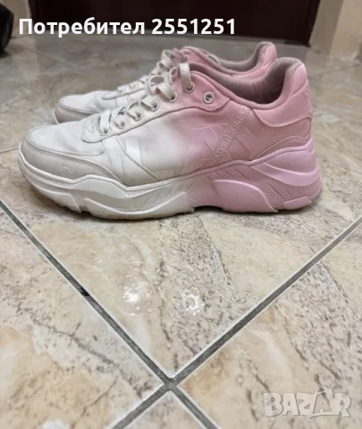 Продавам Дамски Маратонки REPLAY номер 39