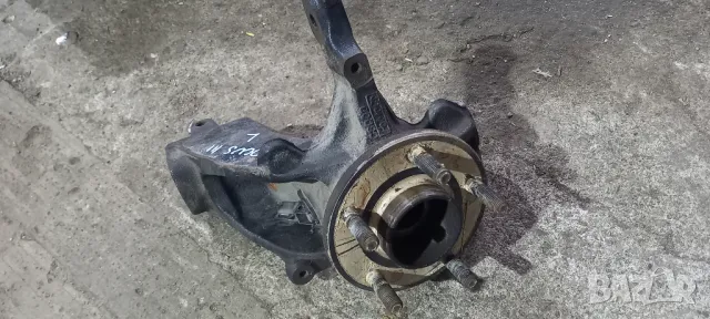 Шенкел главина Ford Focus III MK3, снимка 2 - Части - 48998326