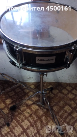 Барабани и стойка за чинел 