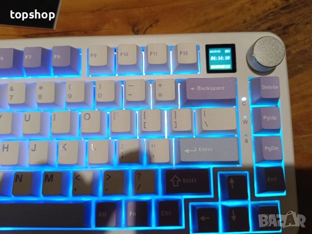 НОВА, ПЕРФЕКТНА механична клавиатура AJAZZ AK820 MAX HE с екран и копче..., снимка 12 - Клавиатури и мишки - 51637850