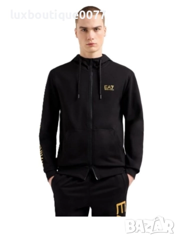 Използвано в отлично състояние горнище Emporio Armani S