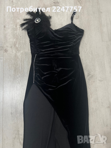 Кадифена рокля размер L, снимка 5 - Рокли - 44637400