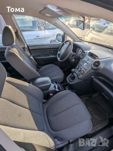 Kia Carens 2.0i, 145к.с., 7 местна, данъчен кредит, цена без ДДС, снимка 11 - Автомобили и джипове - 52958915