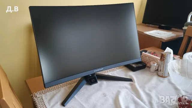Asrock извит 27" монитор