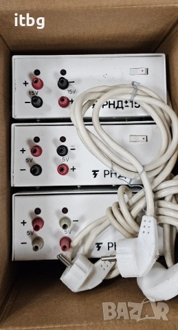 3 броя лабораторни захранвания РНД +/- 5V, 15V