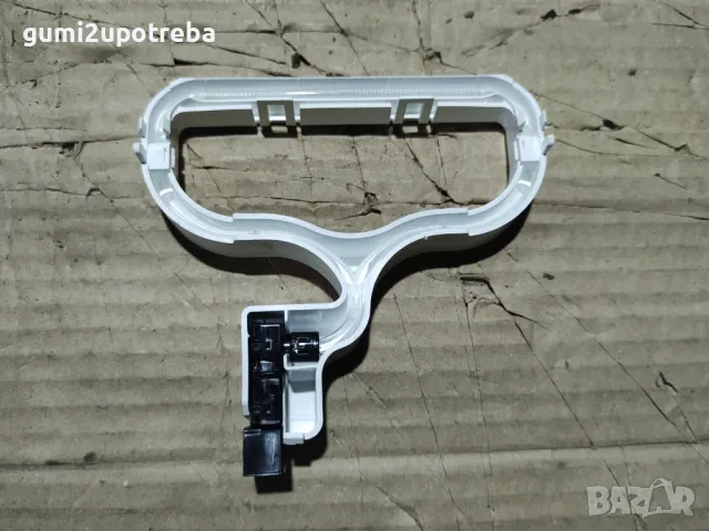 Интериорна Лампа Средна Конзола VW ID.3 E11 pro, снимка 2 - Части - 48359874