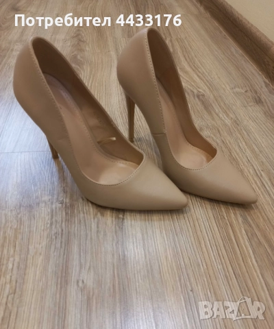 Високи обувки Deeze