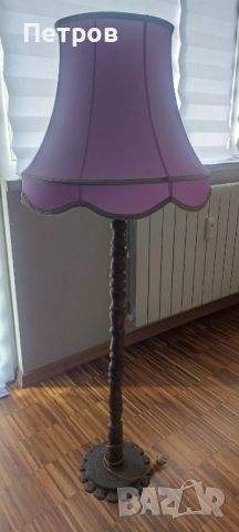 Стара лампа