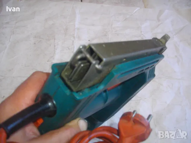 Английски BLACK DECKER Голям Елктрически Комбиниран ТАКЕР Дърводелски скоби и пирони 16-32мм ОТЛИЧЕН, снимка 16 - Други инструменти - 47342052