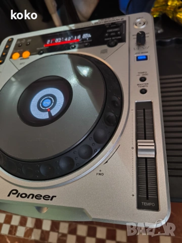 Dj Pioneer 800 MK2, снимка 2 - Ресийвъри, усилватели, смесителни пултове - 53960899