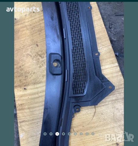 Range rover sport 2012година лайсна под предно стъкло десен волан, снимка 3 - Части - 40729446