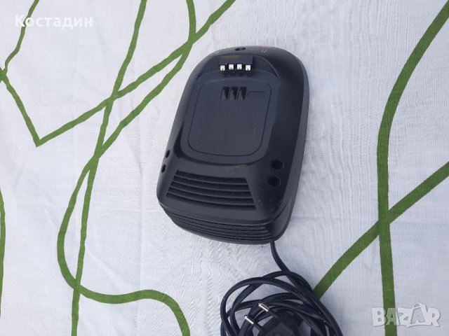 Зарядно за литиево йонни батерии  BOSCH, снимка 3 - Винтоверти - 34971606