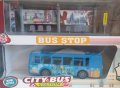 Градска автогара с фигурки - Автобусна спирка London, снимка 1 - Други - 39670628