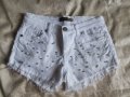 Бели къси панталони с перли., снимка 5