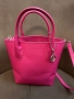 Mangotti малка дамска цикламена чанта естествена кожа , снимка 1