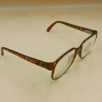 Диоптрични очила Viennaline, снимка 4 - Слънчеви и диоптрични очила - 44535390