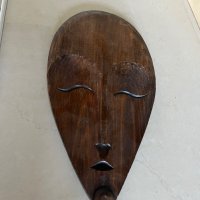 Дървена маска ръчно изработена, снимка 1 - Декорация за дома - 42497311