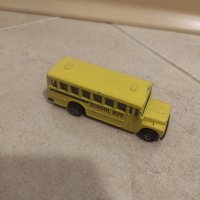 Камионче - училищен автобус метален, снимка 1 - Други ценни предмети - 39989896