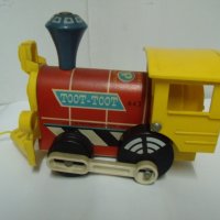 № 6689 стара играчка - влакче / локомотив  - Fisher - Price  Toys - Великобритания 1977 г   , снимка 2 - Други ценни предмети - 39000907