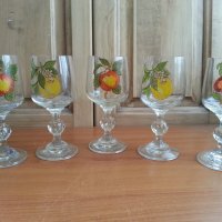 Стъклени чаши , снимка 1 - Антикварни и старинни предмети - 37761465