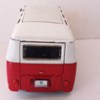 Volkswagen Van Samba Maisto Special Edition 1:25, снимка 4 - Колекции - 42901373