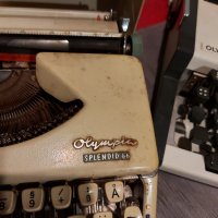 Колекционерски пишещи машини, снимка 5 - Колекции - 31483381