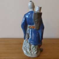 Порцеланова фигура-бутилка Украйна 1990 г 2, снимка 6 - Антикварни и старинни предмети - 42785122