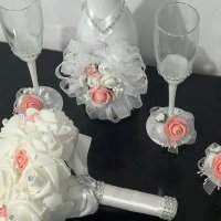 Сватбени чаши, снимка 1 - Сватбени аксесоари - 44143615