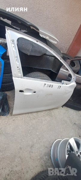 предна дясна врата Peugeot 2008 2013 2014 2015 2016 2017 2018 2019, снимка 1