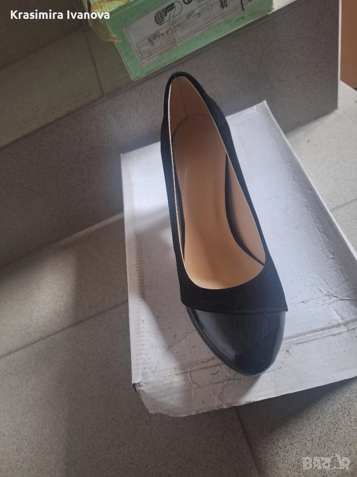 нови обувки Мегияс велур и лак на висок ток, снимка 1