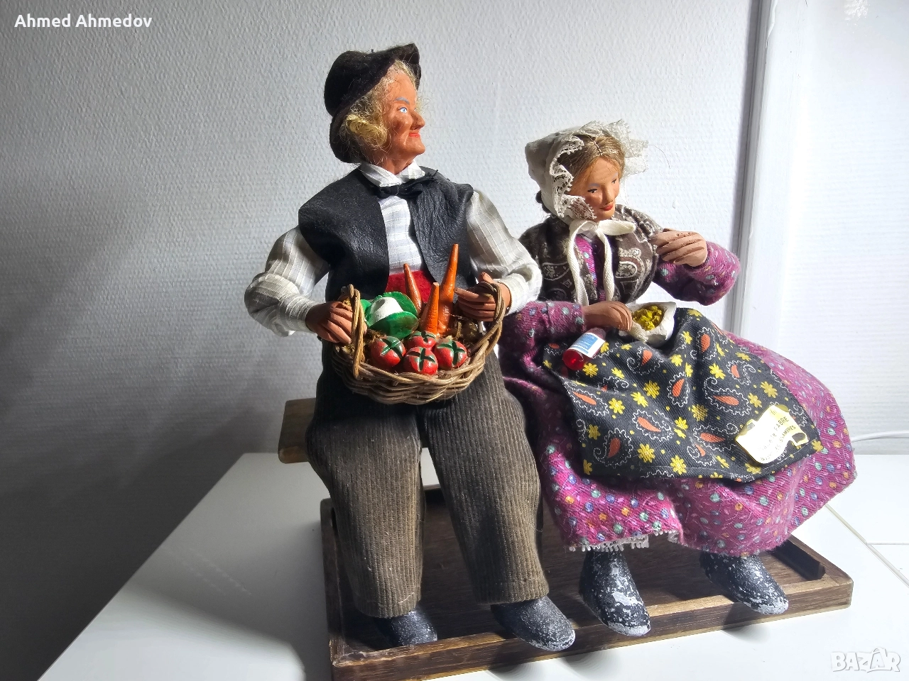 Френски колекционерски фигурки – Santons de Provence – Isabelle Fabre, снимка 1