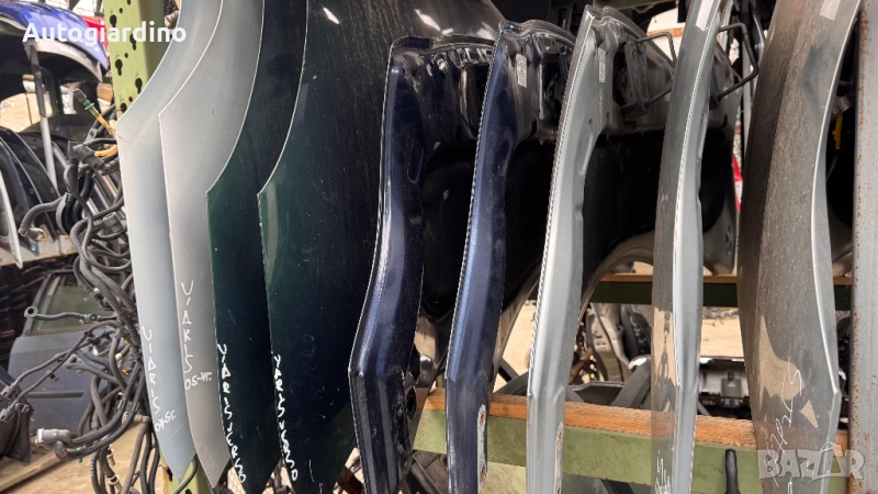 Преден капак за Toyota Yaris  2001 - 2009, снимка 1