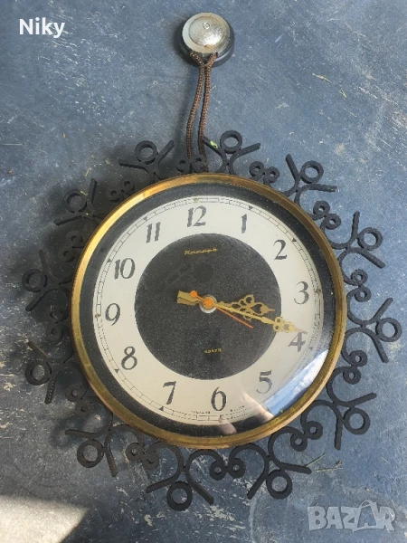 Стенен часовник Янтар , снимка 1