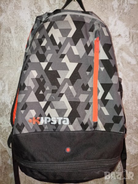 Kipsta- Оригинална Раница в сив камуфлаж и неоновооранжев цвят, снимка 1