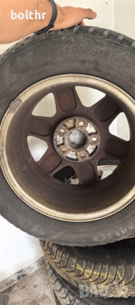 Продавам 4 Всесезонни гуми с Джанти Kumho 195/65/15, снимка 1