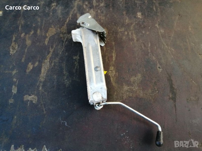 Оригинален крик  за БМВ BMW. 
Нов внос. Не е нов. Цената е за брой. 

, снимка 1