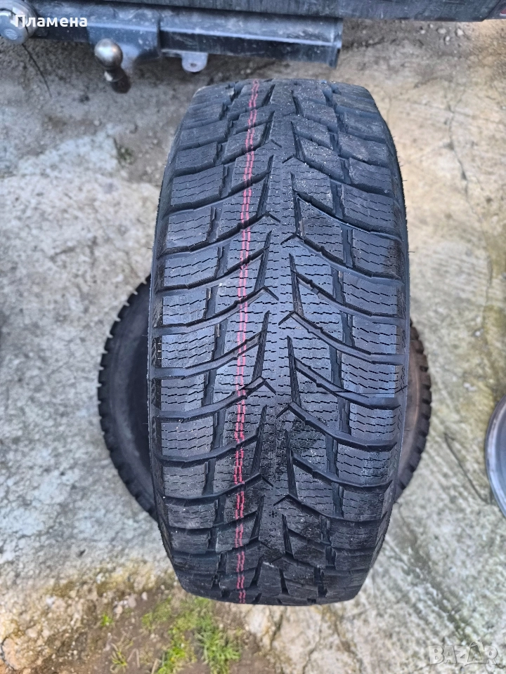 Зимни гуми Nokian 215/60/17c , снимка 1