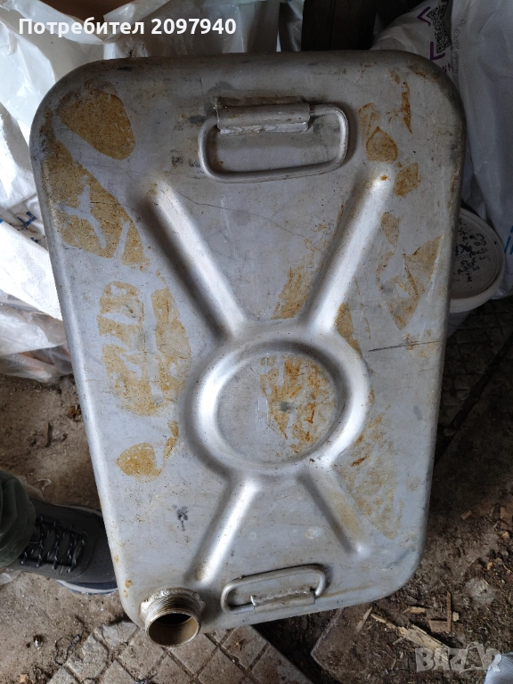 Стар алуминиев резервоар , снимка 1