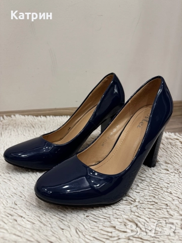 Дамски тъмно сини токчета, снимка 2 - Дамски обувки на ток - 51629292