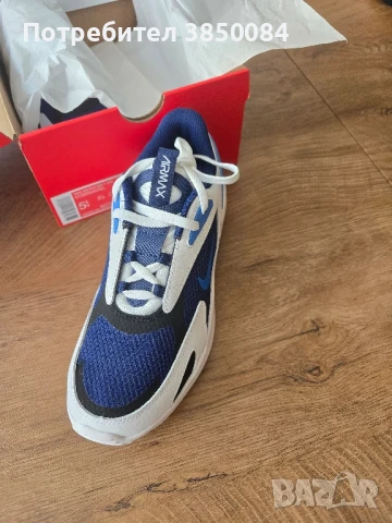 Nike Air Max Bolt - оригинални, снимка 2 - Дамски ежедневни обувки - 51036783